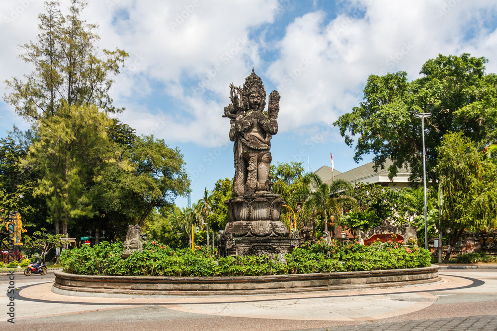 Balinese statue, roundabout