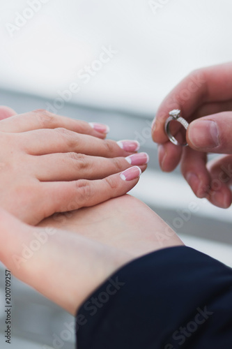 A man makes a proposal to a future spouse photo