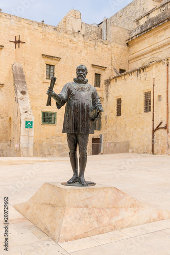 Valletta, Malta. Monument to the Master of the Order of the Joannites Jean Parisot de la Vallette on the Square of the same name photo