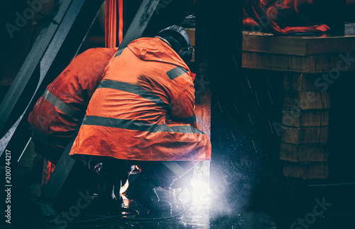 Welding construction on a workplace