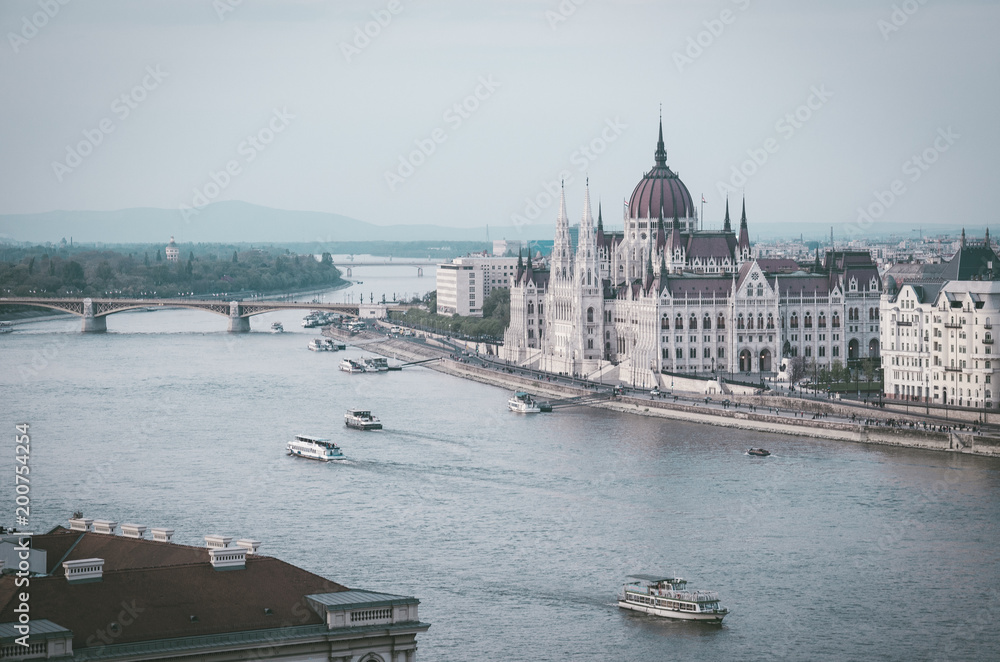 Obraz premium Budapest panoramic view from Gellert hill, Gothic landmark of Hungary