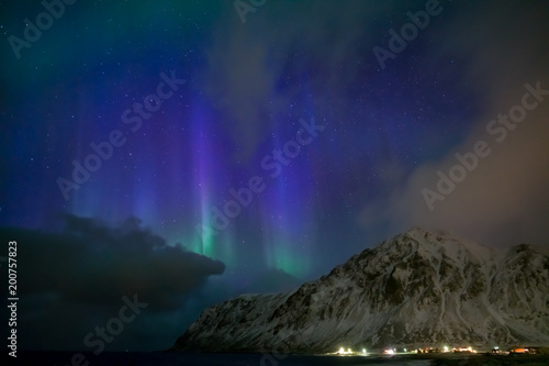 Aurora ылн in Skaftafell, iceland