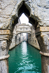Fototapete Seufzerbrücke Seufzerbrücke Venedig seitliche Perspektive  © Jenelle