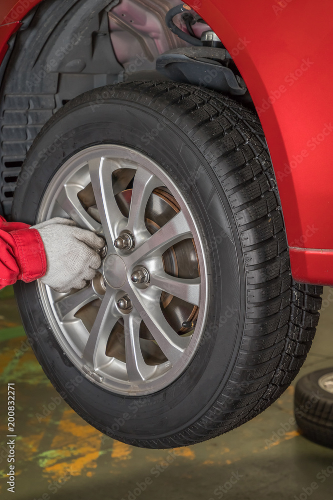 タイヤ交換　Replacement of the tire