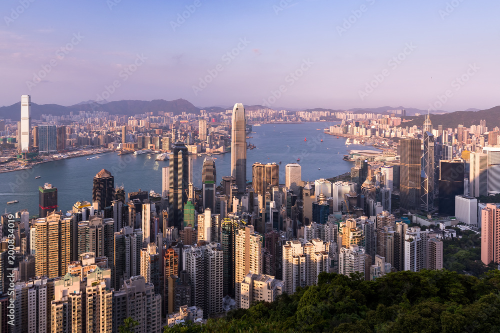 Fototapeta premium Hong Kong city view from the Peak at twilight