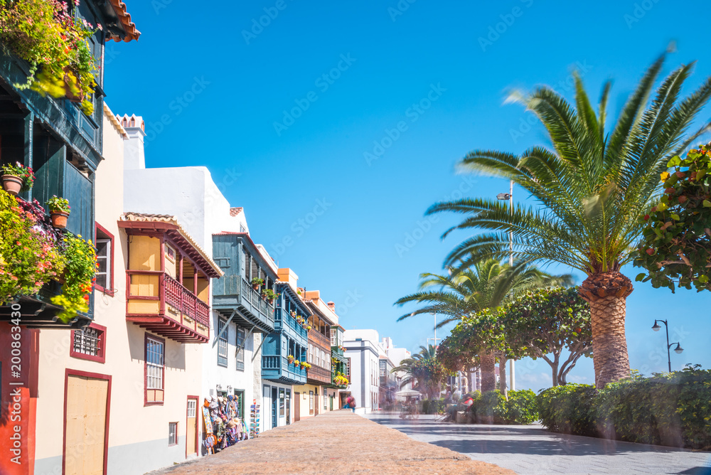 Spanische Strandpromenade