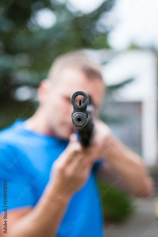 Aiming with an air rifle Aiming with an air rifle