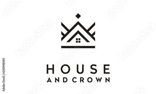 King Queen Crown House Home Real Estate Building Apartment Premium Elegant Luxury logo design 
