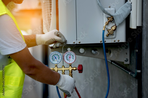 Air Conditioning Repair with Pressure Gauge and Air Purifier