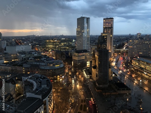 Blick auf Breitscheidplatz - Sehenswürdigkeit in Berlin