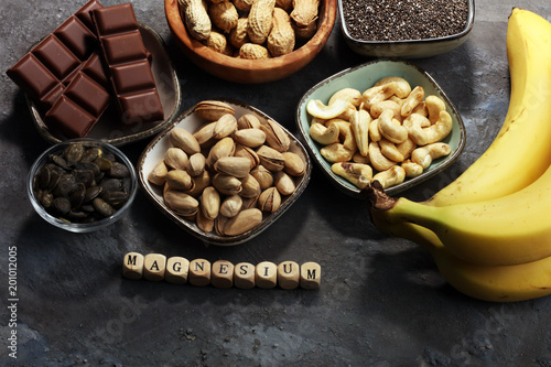 Products containing magnesium  bananas  pumpkin seeds  cashew nuts  peanuts and pistachios