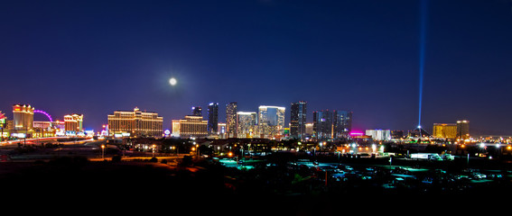 Keuken achterwand Las Vegas Volle maan boven Las Vegas skyline  © Jenelle