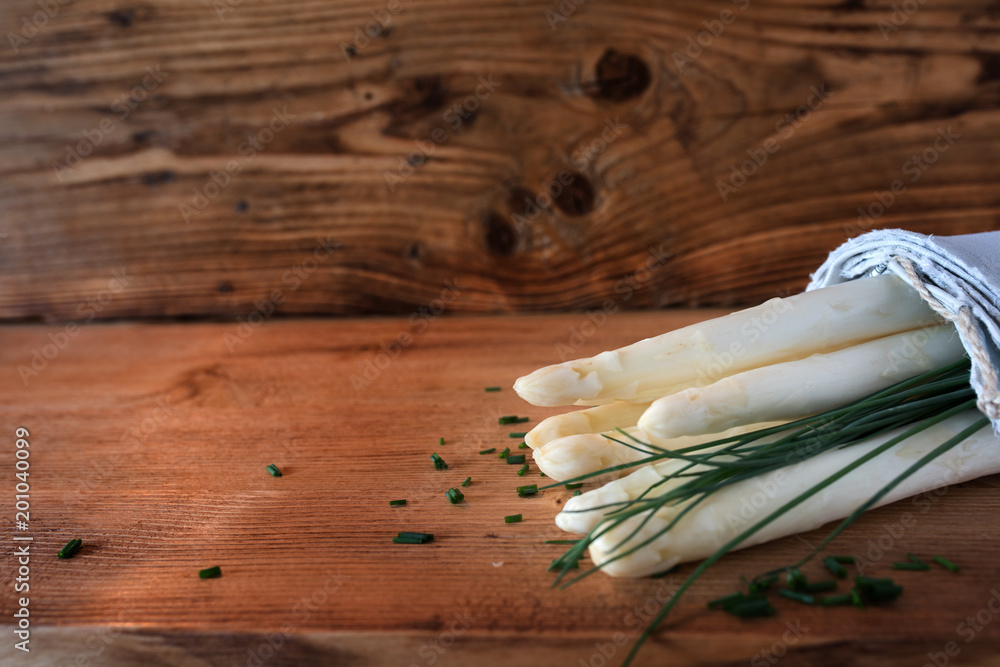 Fresh white asparagus and chive
