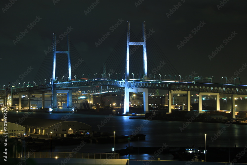 Obraz premium 横浜ベイブリッジ