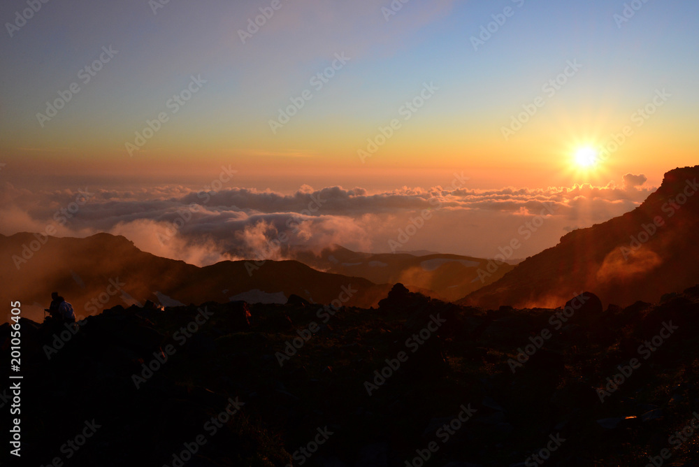 鳥海山山頂からの夕景