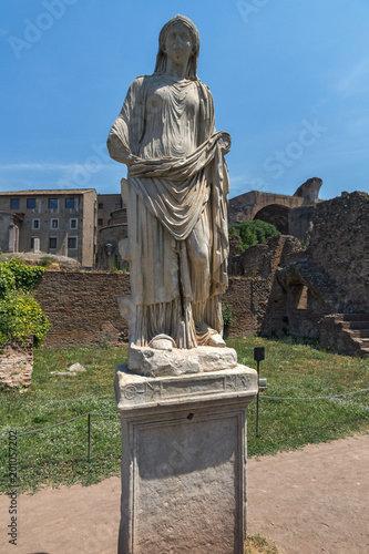 Fotografie Amazing view of Temple of Vesta at Roman Forum in city of Rome, Italy