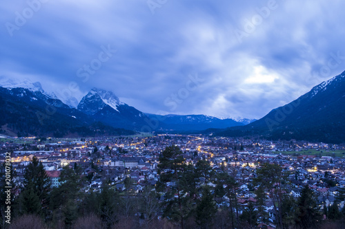 View to Garmisch-Partenkirchen at evening © Wolfgang Zwanzger