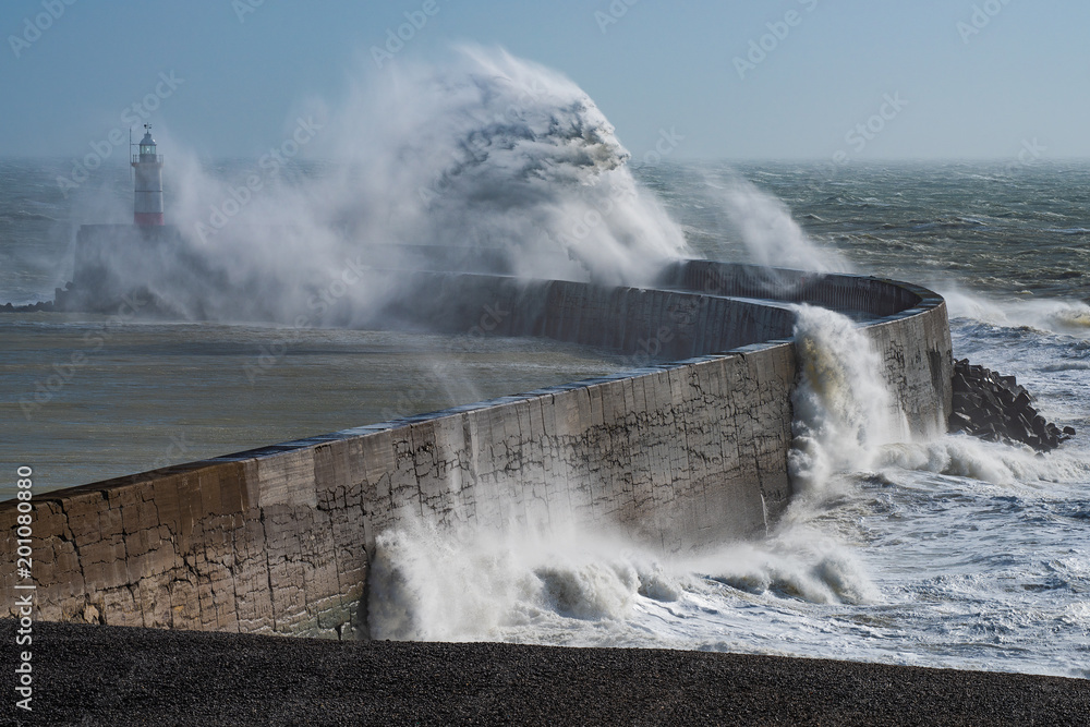 Φωτογραφία Perfect storm - Lighthouse - Stormforce - Storm Chaser