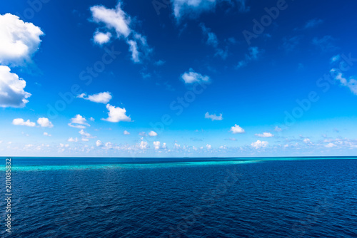 モルディブの青い海と空 © masahiro