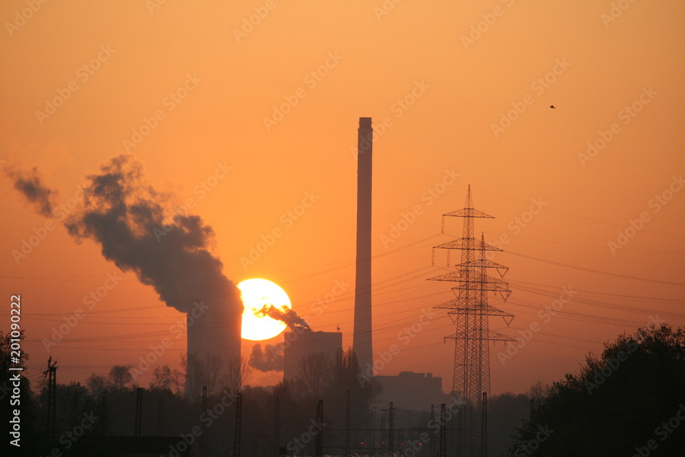 Sonnenaufgang über Kraftwerk 4