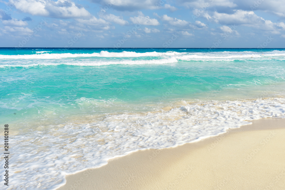 © Guajillo studio - Tropical beach