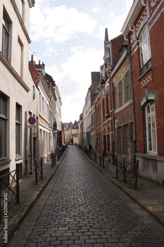 Fototapeta Naklejka Na Ścianę i Meble -  Rue pavés à Lille, Nord