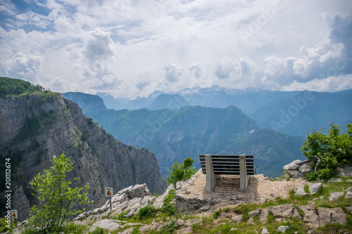 A picturesque bench for meditation is on top of a cliff. © Sergej Ljashenko