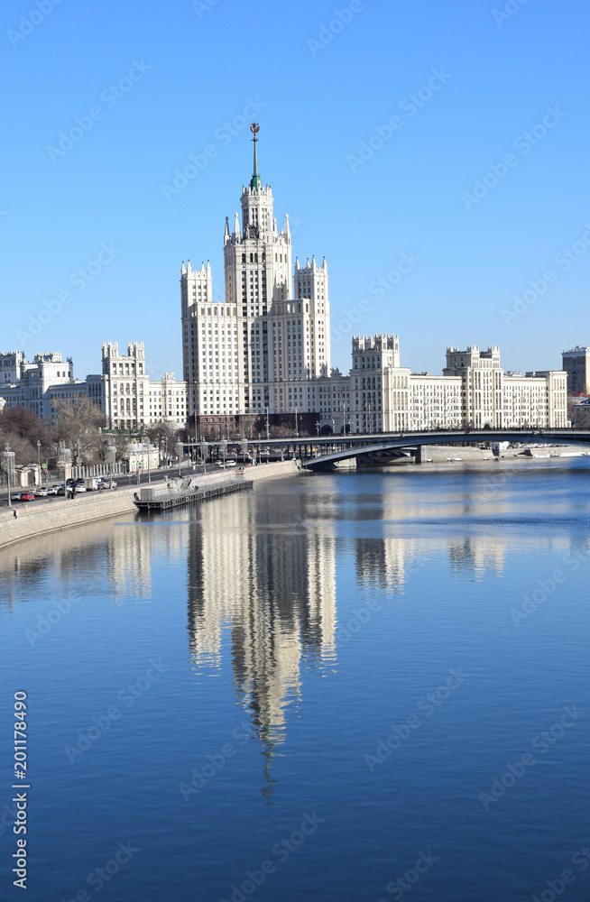 A large apartment house on the embankment of the Moscow River was built in 1938-1952; the authors of the project - D. Chechulin, A. Rostkovsky. Moscow, April, 2018 A large apartment house on the embankment of the Moscow River was built in 1938-1952; the authors of the project - D. Chechulin, A. Rostkovsky. Moscow, April, 2018