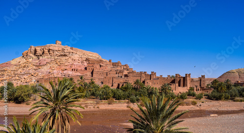 Kasbah Ait Ben Haddou en las montañas del Atlas Marruecos Paisaje UNESCO
