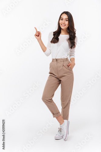 Tablou pe pânză Full length portrait of a smiling asian businesswoman