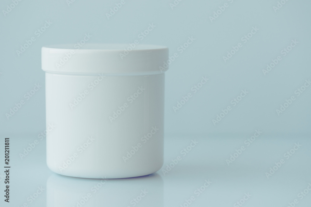 Cosmetic cream plastic jar