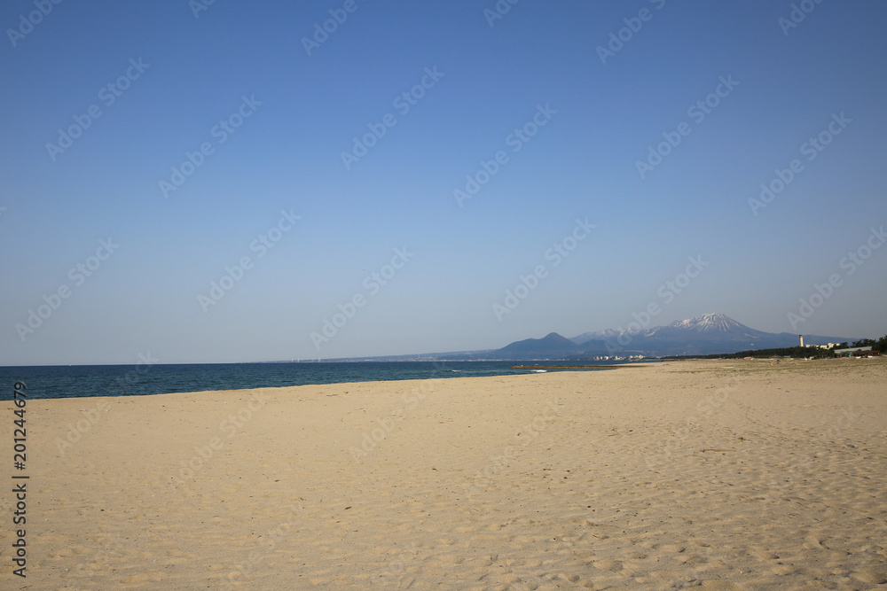 弓ヶ浜海岸の風景 (鳥取県米子市) 弓ヶ浜海岸の風景 (鳥取県米子市)