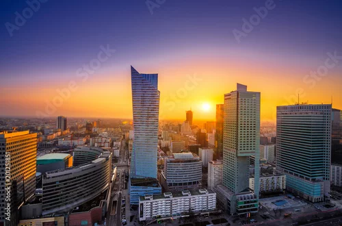 Fototapeta Nowoczesne wieżowce w centrum Warszawy, Polska.