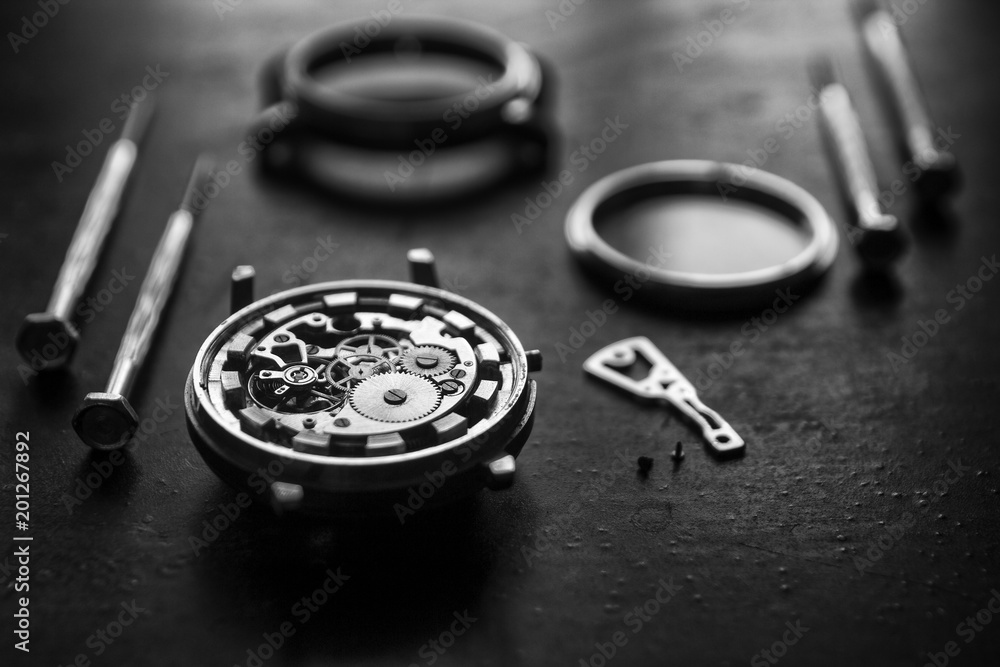 Mechanical watch repair Mechanical watch repair