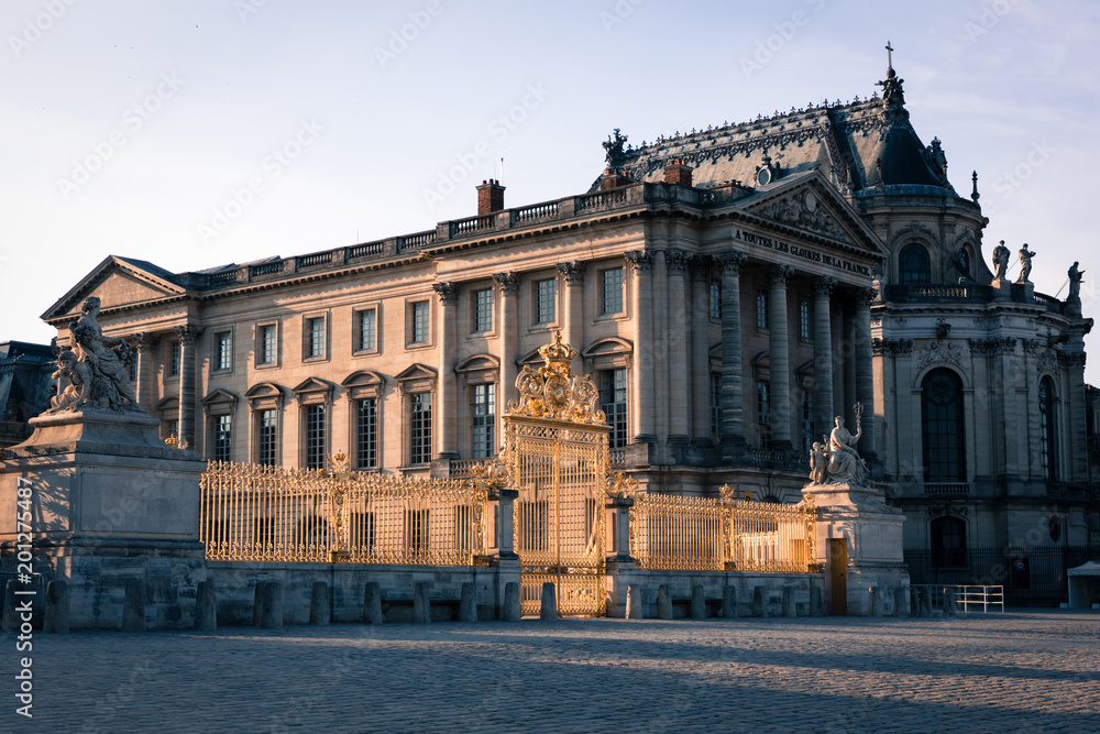 Versailles Oblique