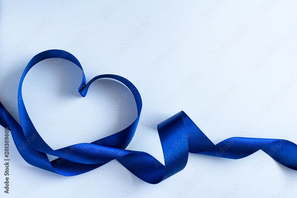 青いリボンのプレゼントのイメージ Stock Photo Adobe Stock 青いリボンのプレゼントのイメージ Stock Photo Adobe Stock