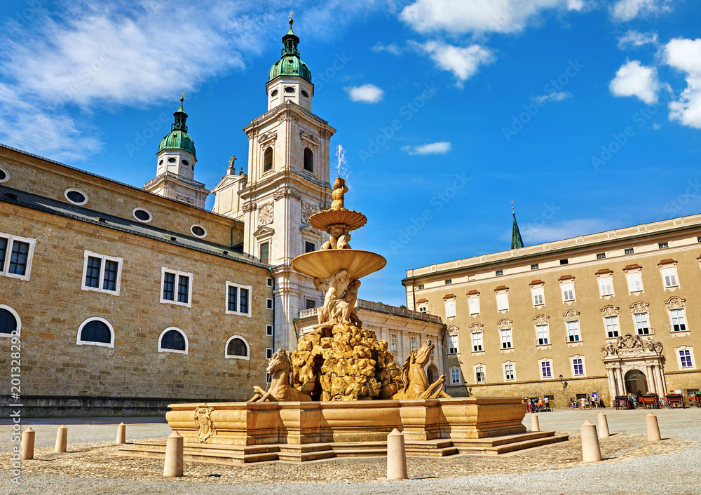 Naklejka premium Salzburg, Austria. Fountain at central Residenzplatz