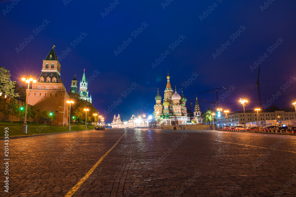 Fototapeta premium St. Basil's Cathedral on Red Square in Moscow