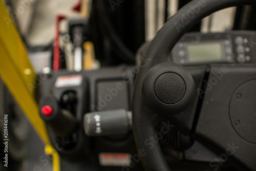 steering wheel control and Cabin forklift © dekliyngkaea