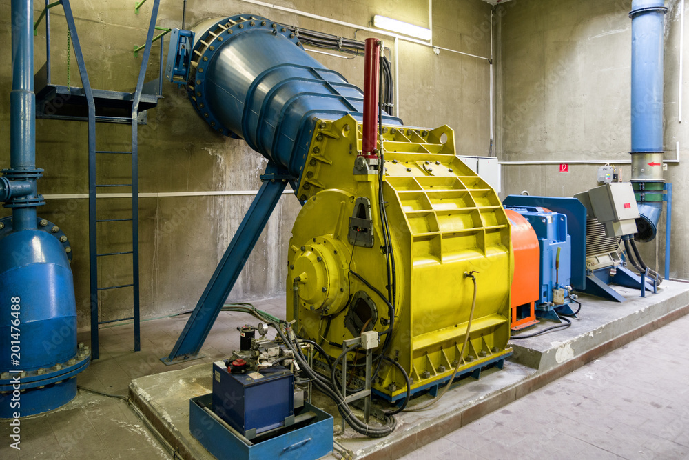 Water turbine in reservoir