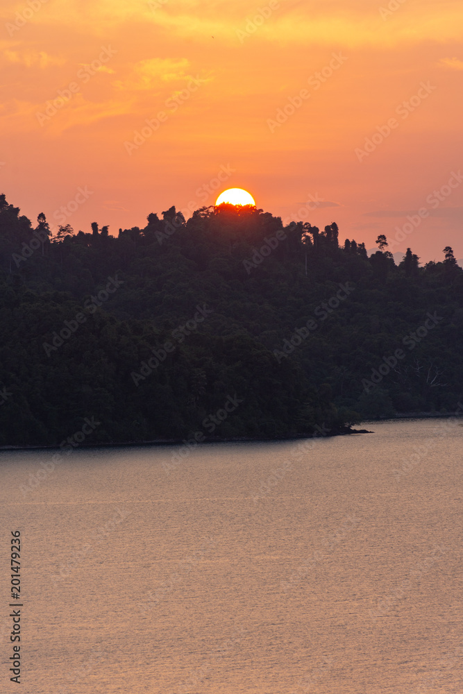 Obraz premium Sunrise in the Mergui Islands, Myanmar.