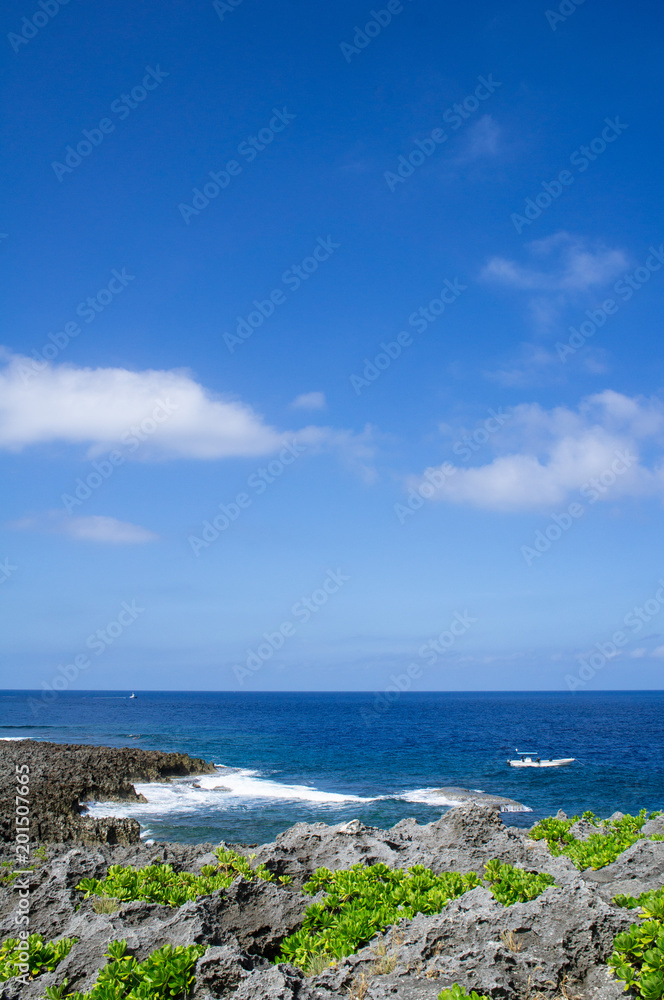 沖縄の残波岬