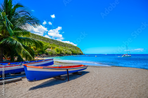Fototapeta Naklejka Na Ścianę i Meble -  Caribbean Martinique beach beside traditional fishing boats