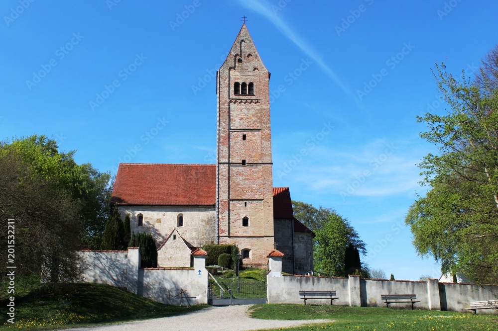 St. Georgskirche, gebaut 1180, Ostallgäu
