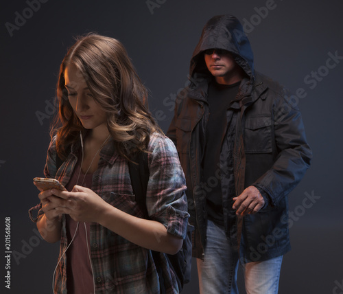 Canvas-taulu FEMALE SELF DEFENSE SERIES- Teenage Girl gets attacked by a stranger