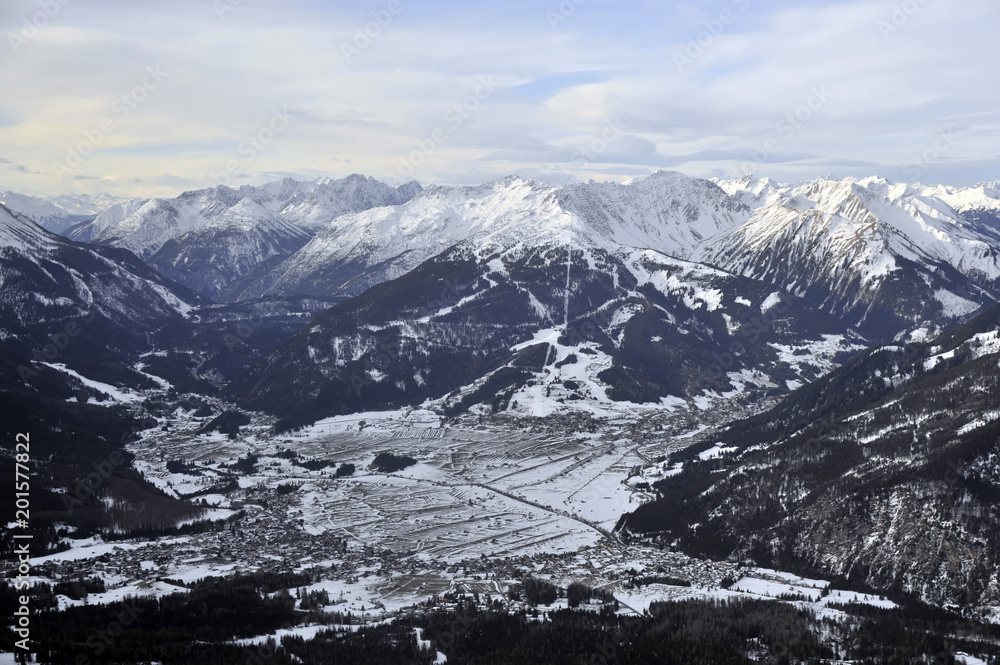 Blick von der Aussichtsplattform der Zugspitze, Bayern, Deutschland, Europa