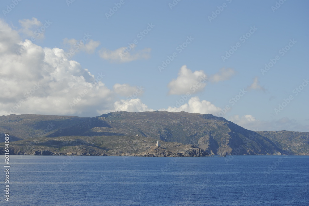 Paisaje marítimo, isla en el fondo, Mediterráneo, Costa esmeralda, Italia, Cerdeña