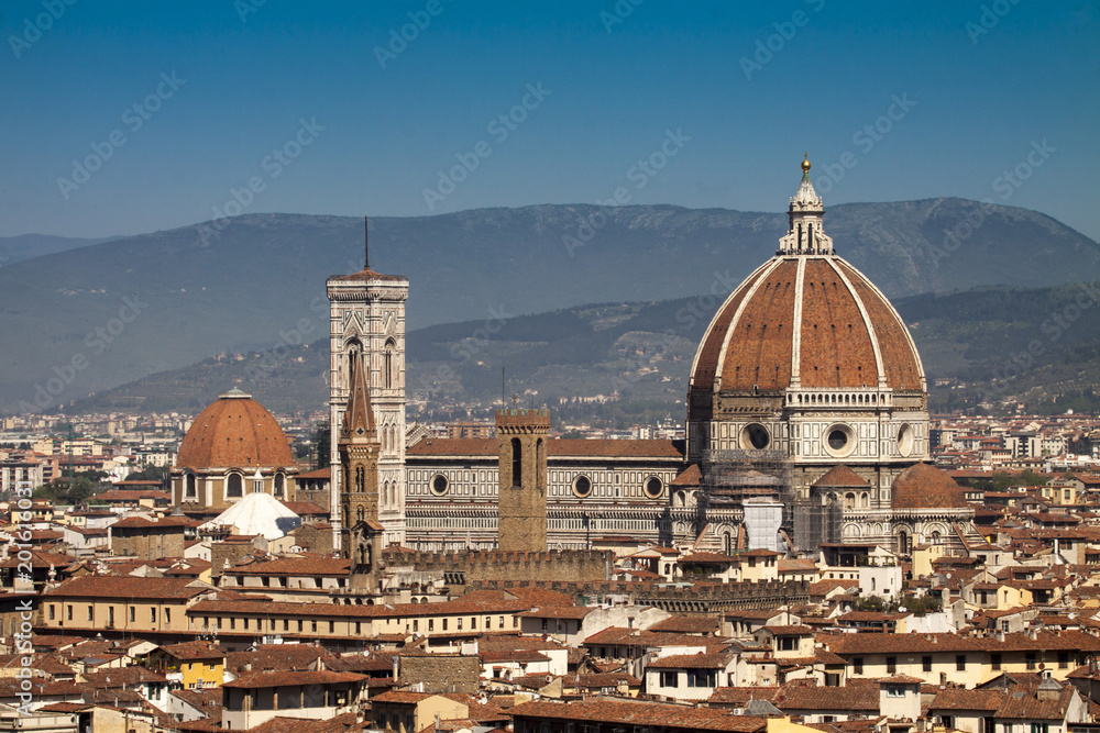 Italia, Toscana, Firenze,il duomo visto da piazzale Michelangelo, e il campanile di Giotto