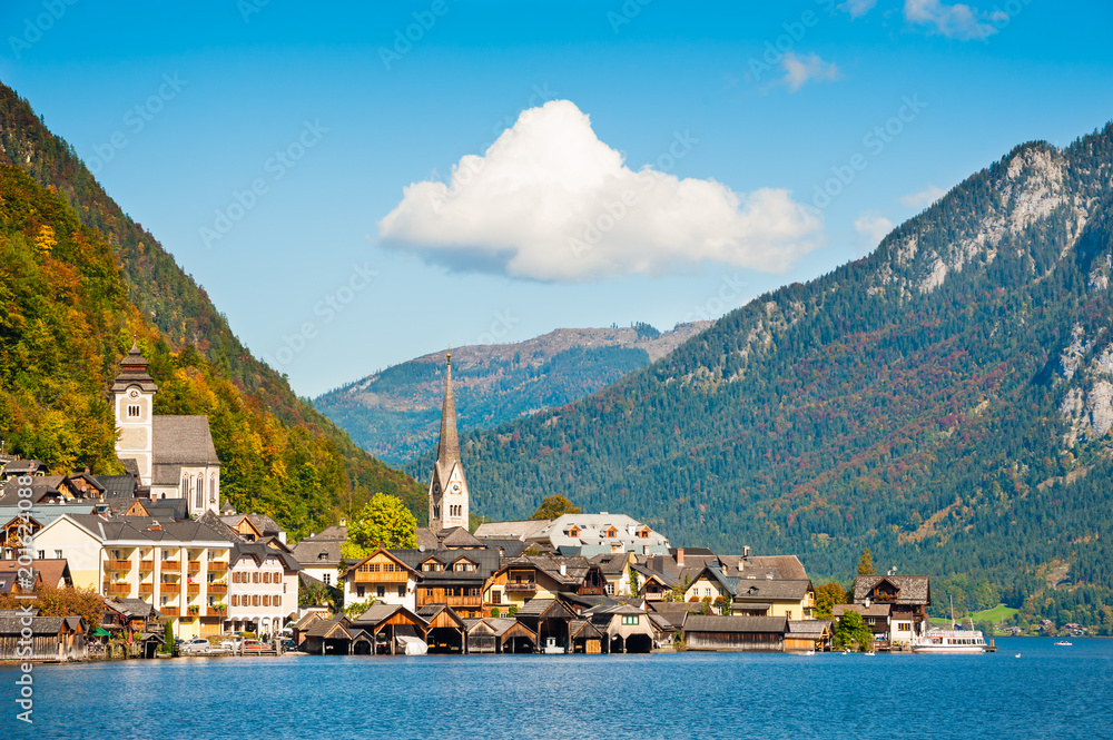 Hallstatt village in Austrian Alps. Beautiful autumn landscape