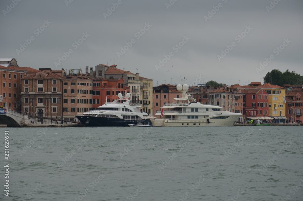 sea, boat, ship, water, travel, harbor, vessel, boats, ferry, blue, sky, ocean, port, transportation, city, fishing, harbour, istanbul, transport, yacht, nautical, coast, cruise, tourism, dock